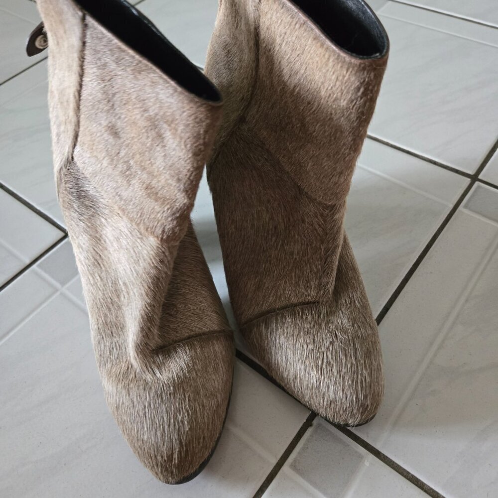 Rag & Bone Newbury Calf Hair Ankle Boots Oatmeal 8.5 - Picture 2 of 7